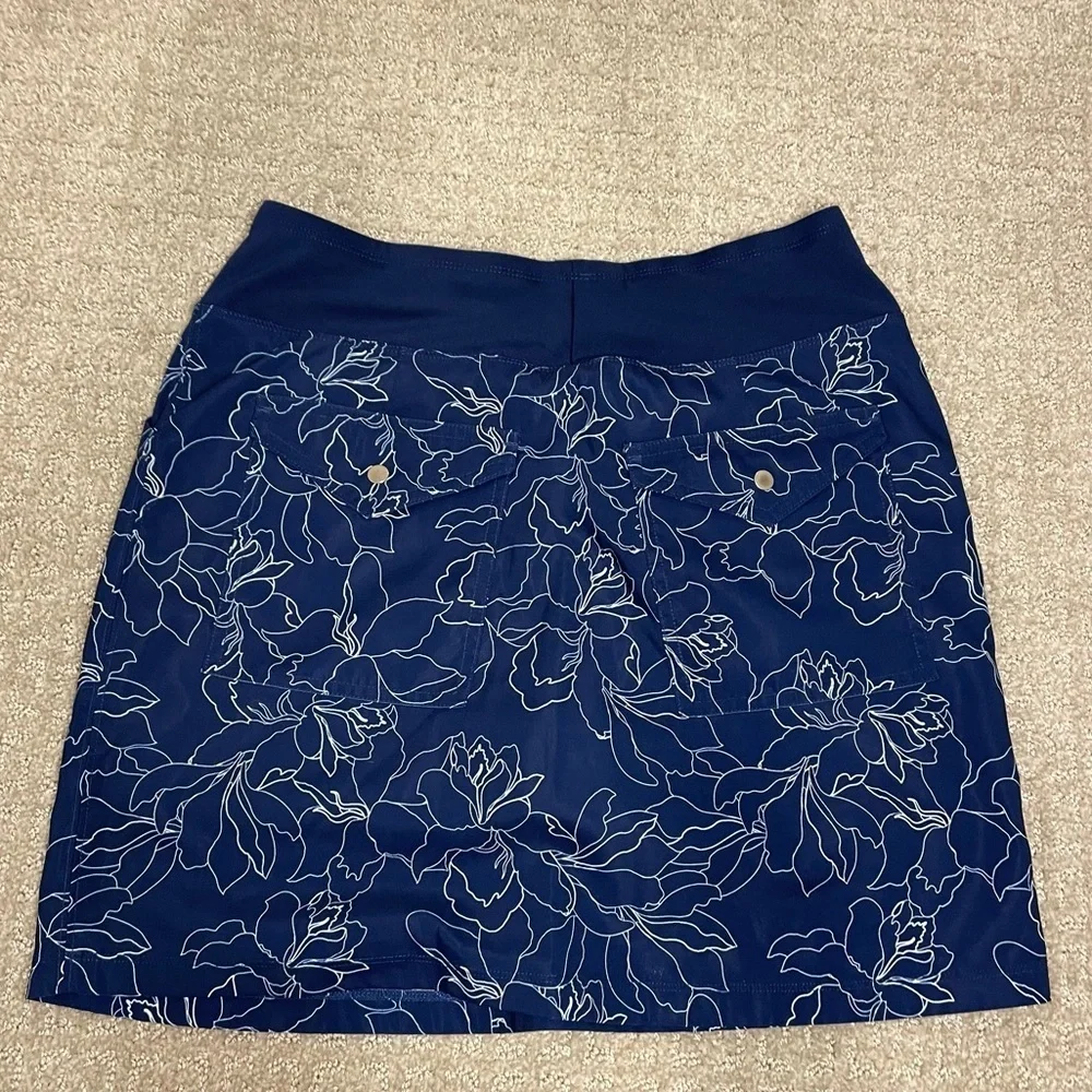 Cypress Club Navy Floral Golf Skort Small